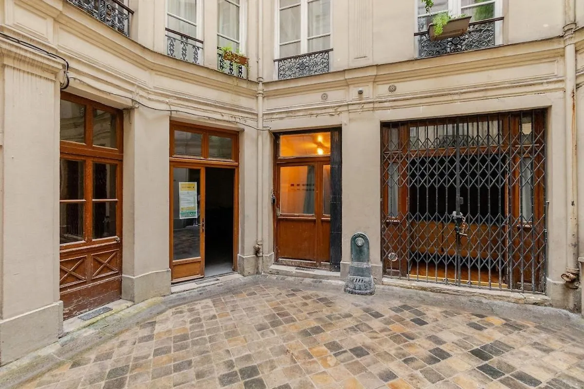 Appartement Studio Paris - Metro 7 Cadet - Quartier Faubourg-Montmartre